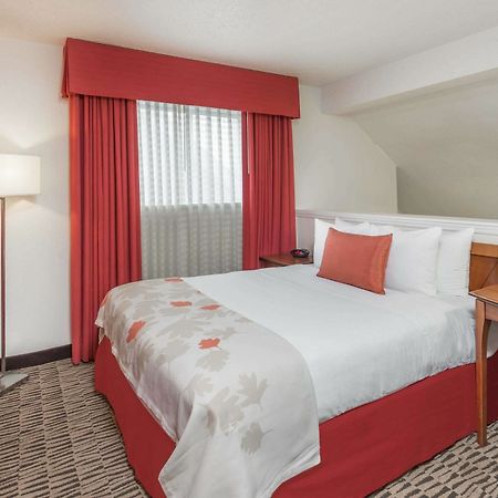 Value Suites Extended Stay - St Louis แมรีแลนด์ไฮท์ส ภายนอก รูปภาพ