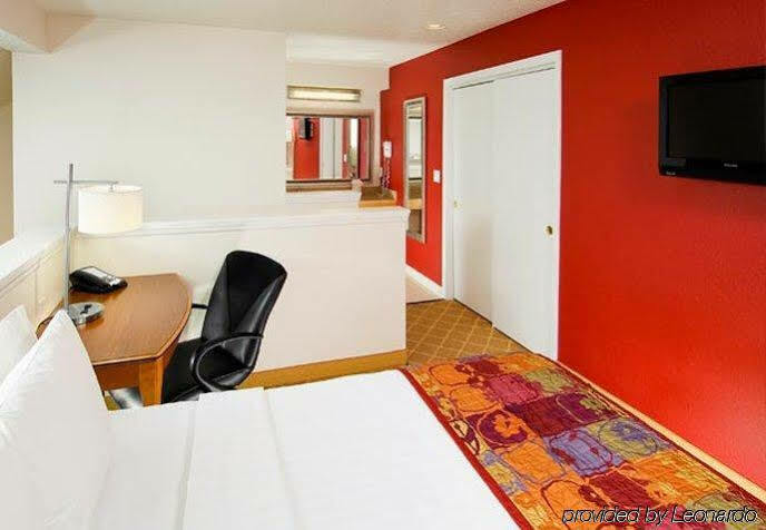 Value Suites Extended Stay - St Louis แมรีแลนด์ไฮท์ส ภายนอก รูปภาพ